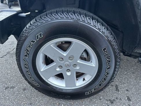 Used 2017 Jeep Wrangler Unlimited Sport w/ Quick Order Package 24S image 30