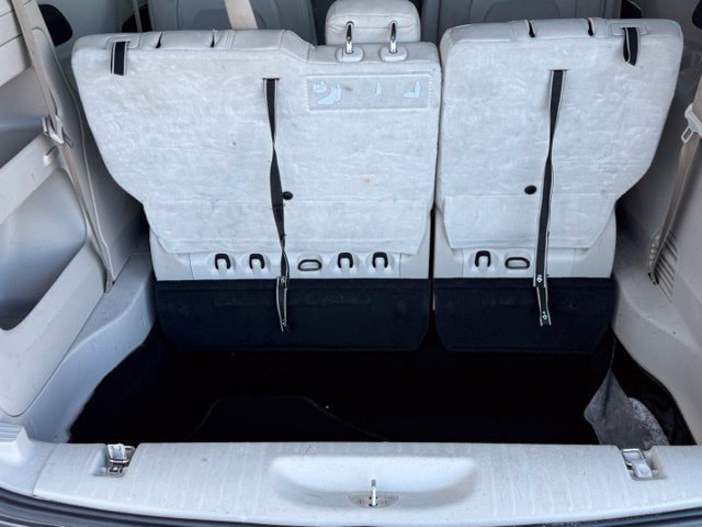 Used 2021 Chrysler Pacifica Touring-L FWD image 10