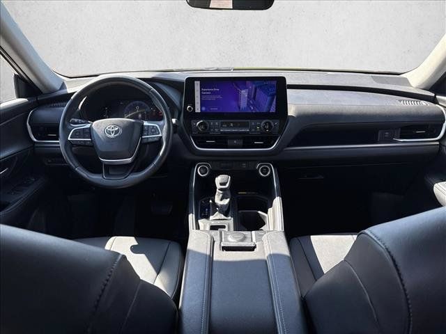 Certified 2025 Toyota Grand Highlander AWD image 23