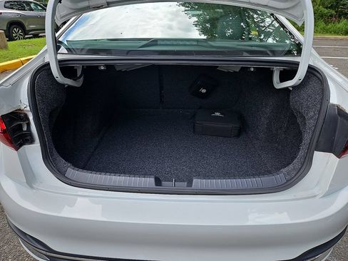 Certified 2023 Volkswagen Jetta SEL FWD image 28