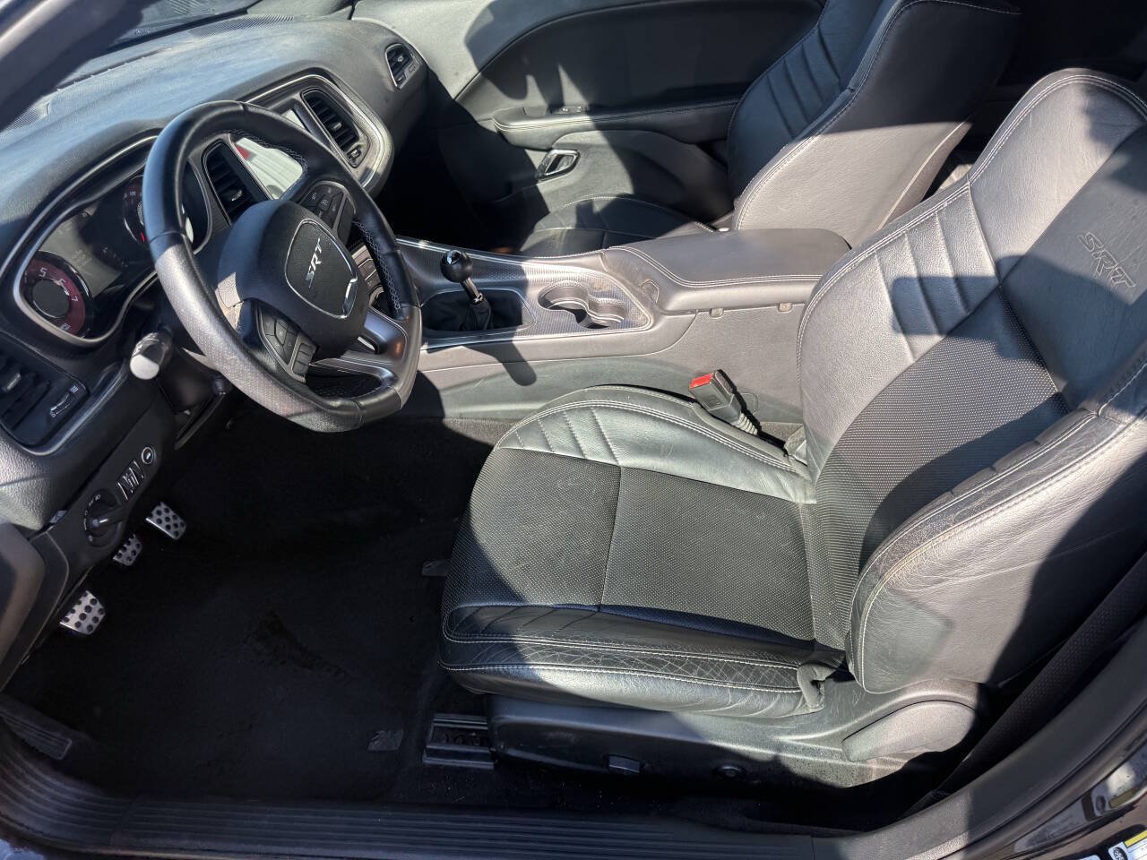 Used 2016 Dodge Challenger SRT Hellcat RWD image 17