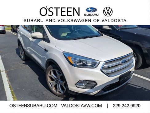 Used 2017 Ford Escape Titanium w/ Equipment Group 301A FWD image 1