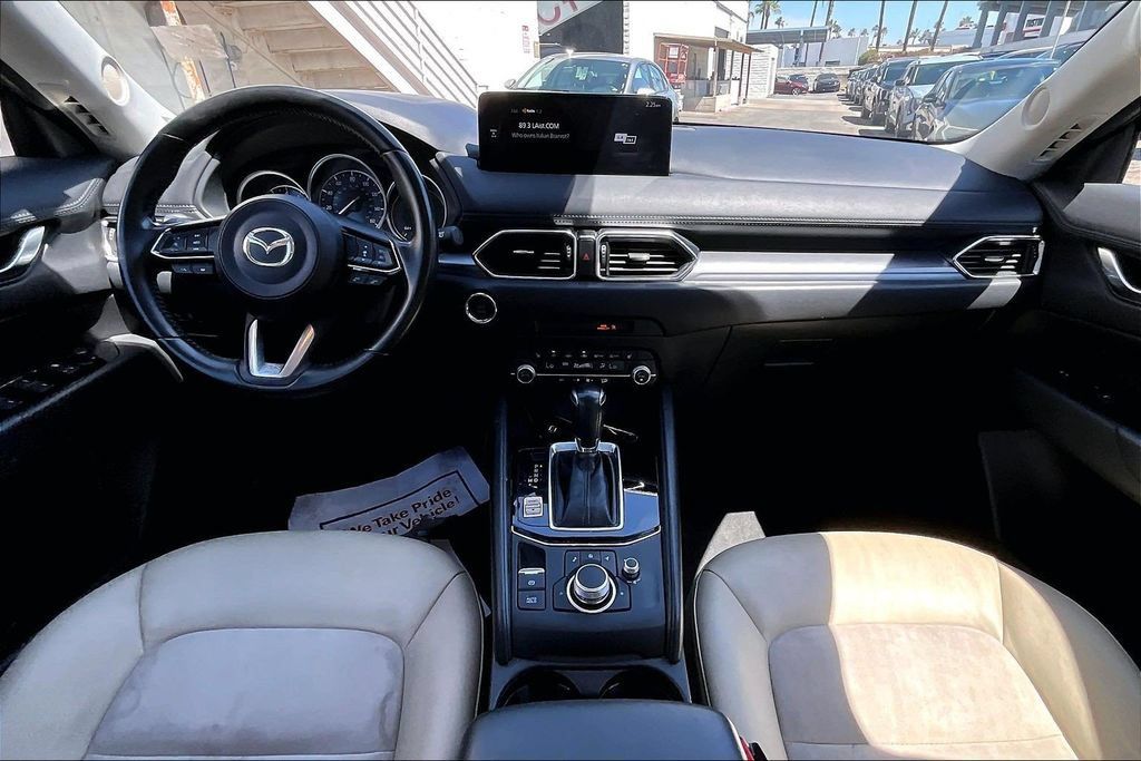 Certified 2021 MAZDA CX-5 Touring AWD/4WD image 11