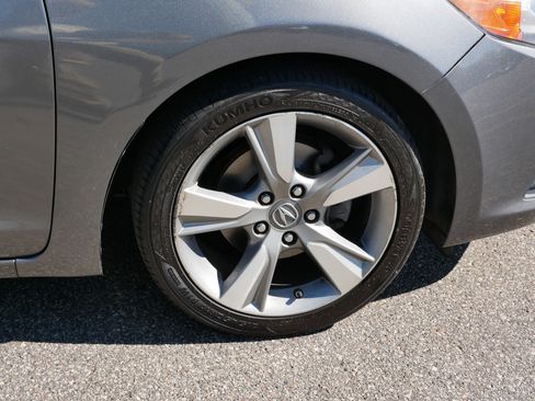 Used 2013 Acura ILX w/ Premium Package image 15