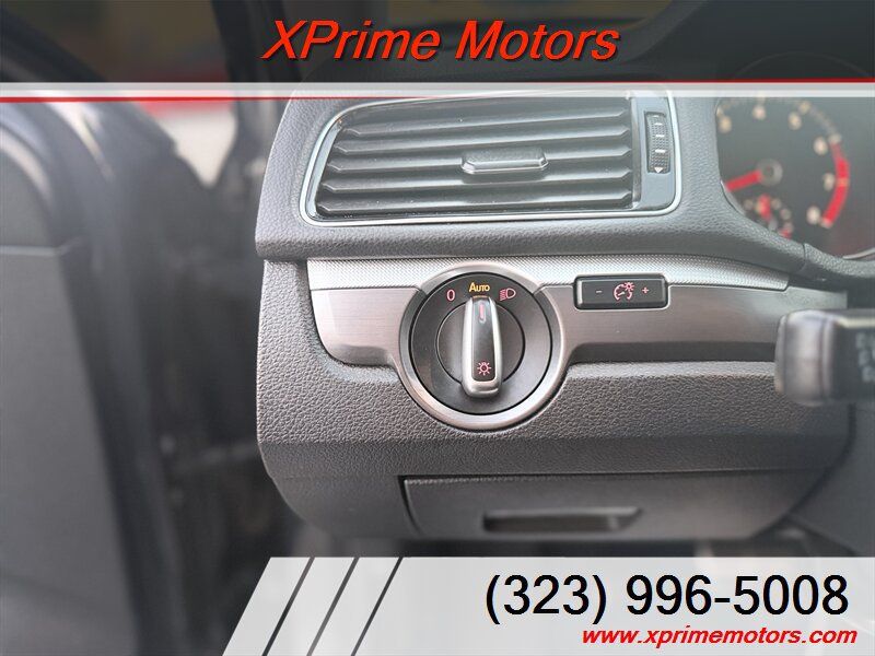 Used 2018 Volkswagen Passat 2.0T R-Line FWD image 13