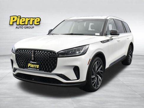 Used 2025 Lincoln Aviator Reserve w/ Equipment Group 201A image 1