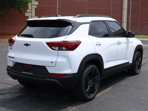 New 2026 Chevrolet TrailBlazer LT w/ Convenience Package FWD image 30