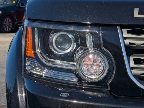 Used 2016 Land Rover LR4 HSE Silver Edition image 11