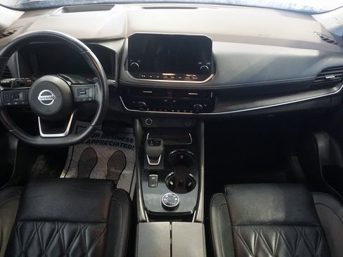 Used 2021 Nissan Rogue Platinum image 29