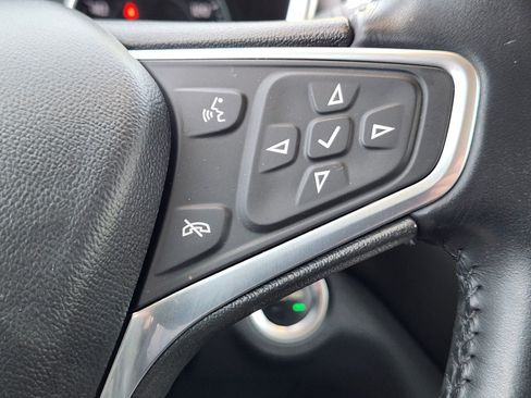 Used 2022 Chevrolet Equinox LT FWD image 22