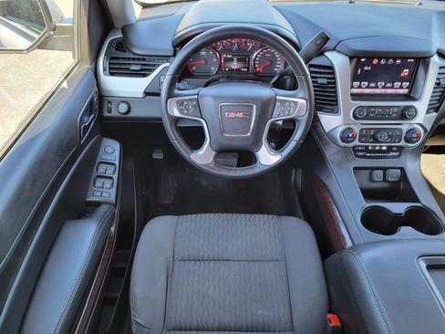 Used 2016 GMC Yukon SLE w/ Convenience Package image 19