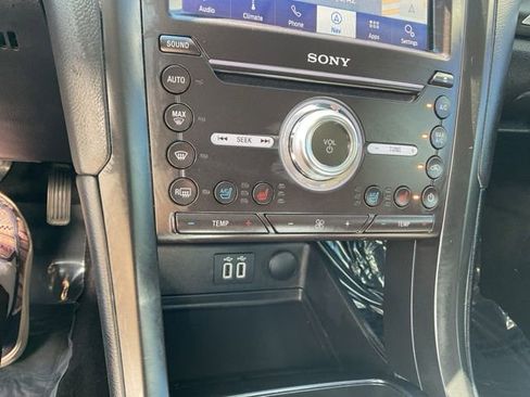 Used 2020 Ford Fusion Titanium image 20