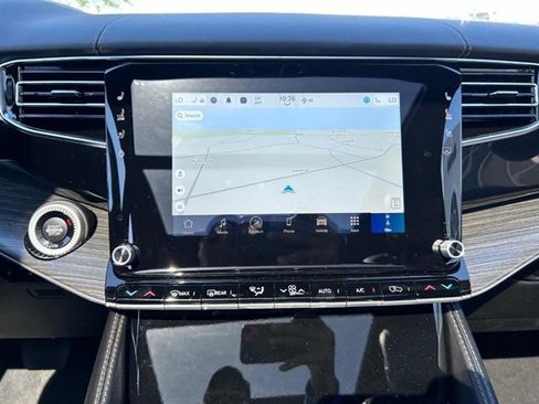 New 2024 Jeep Wagoneer L Series III w/ Premium Group I image 19