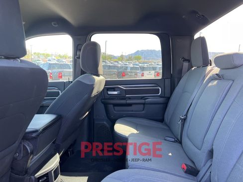 Used 2024 RAM 2500 Big Horn AWD/4WD image 30