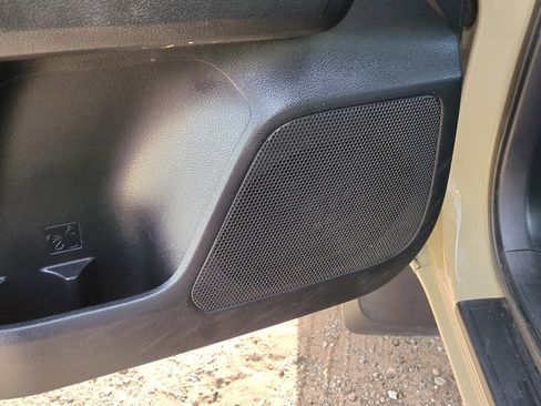 Used 2017 Toyota Tacoma SR5 image 14