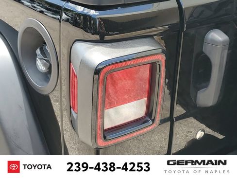 Used 2020 Jeep Wrangler Sport AWD/4WD image 17