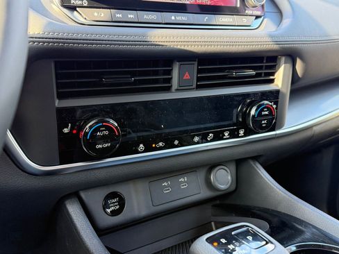 Used 2026 Nissan Rogue SV w/ Cold Weather Package FWD image 33