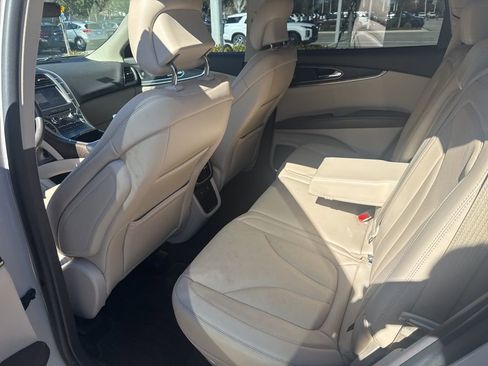 Used 2019 Lincoln Nautilus Reserve w/ Cargo Utility Package image 6