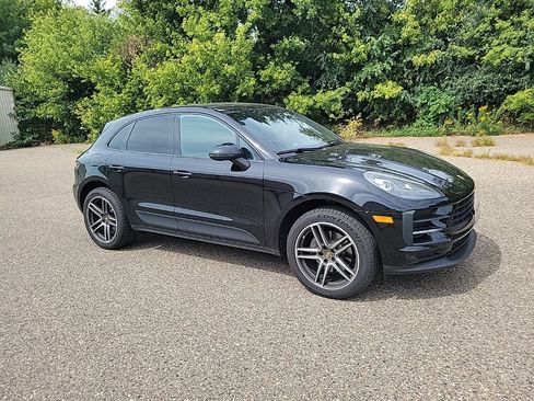 Used 2020 Porsche Macan AWD/4WD image 7