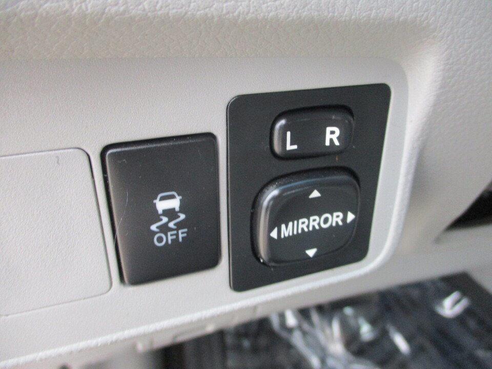 Used 2010 Toyota Corolla LE FWD image 25