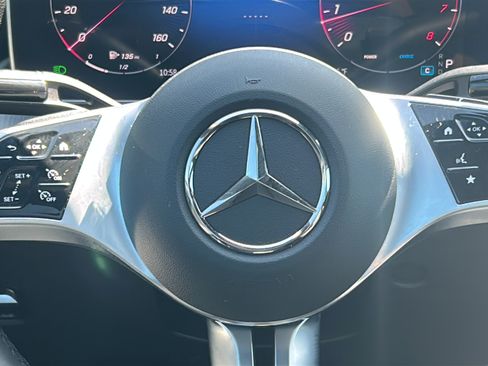 Used 2025 Mercedes-Benz C 300 Sedan image 22