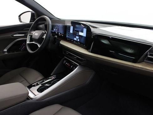 New 2026 Audi Q5 Premium Plus AWD/4WD image 25