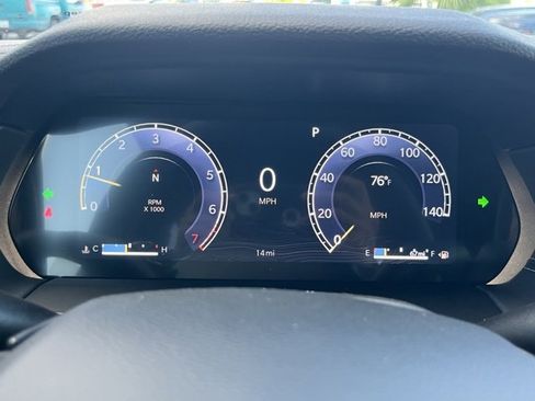 New 2025 Jeep Grand Cherokee Laredo image 11