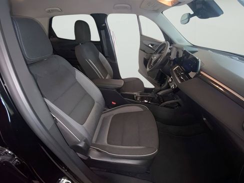 Certified 2024 Chevrolet TrailBlazer LT FWD image 37