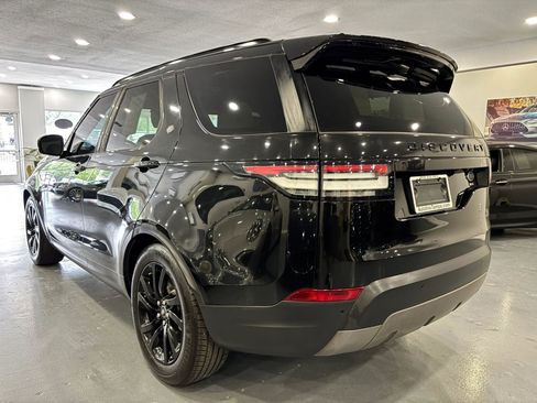 Used 2017 Land Rover Discovery SE AWD/4WD image 5