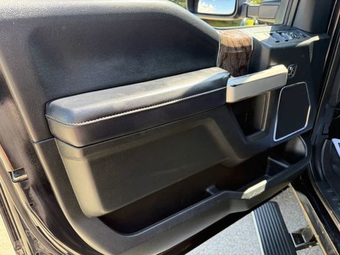 Used 2019 Ford F350 Lariat w/ Lariat Ultimate Package AWD/4WD image 8