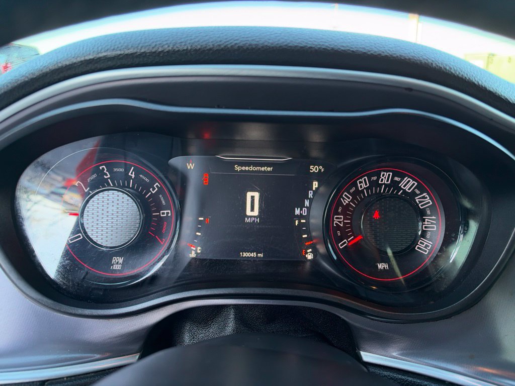 Used 2019 Dodge Challenger SXT w/ Driver Convenience Group RWD image 13