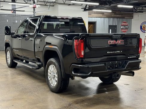 Used 2020 GMC Sierra 2500 Denali w/ Denali Ultimate Package AWD/4WD image 10