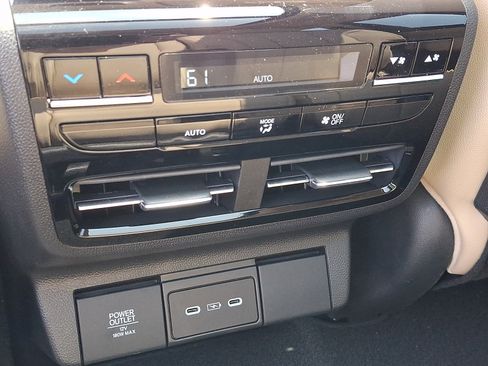 Certified 2026 Acura MDX SH-AWD image 12