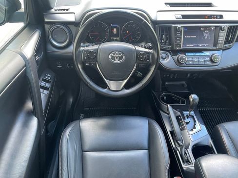 Used 2018 Toyota RAV4 SE w/ Power Extra Value Package AWD/4WD image 11