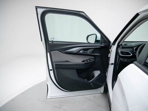 Used 2023 Chevrolet TrailBlazer LT image 22
