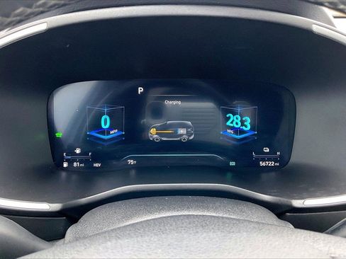 Used 2023 Hyundai Santa Fe SEL Convenience image 12