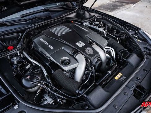 Used 2016 Mercedes-Benz SL 63 AMG AMG SL 63 w/ Driver Assistance Package image 80