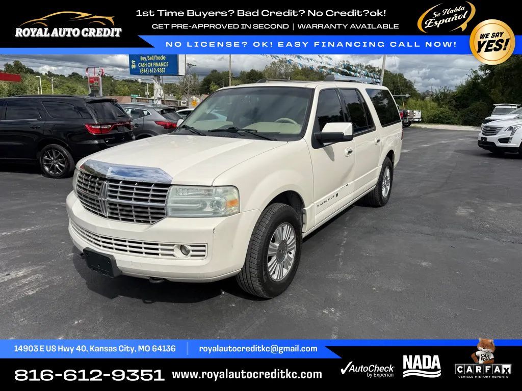 Used 2008 Lincoln Navigator L 4WD image 3