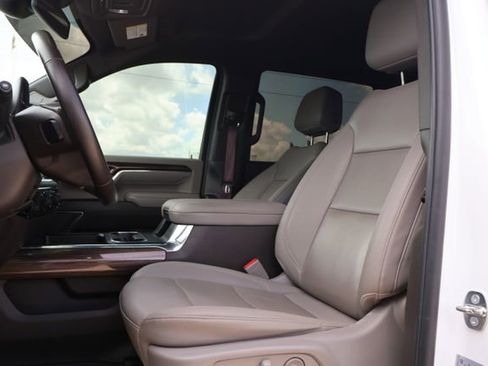Used 2024 Chevrolet Silverado 2500 LT w/ Texas Edition AWD/4WD image 8