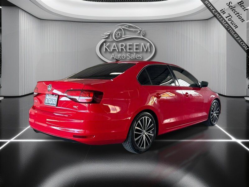Used 2016 Volkswagen Jetta Sport w/ Lighting Package FWD image 5