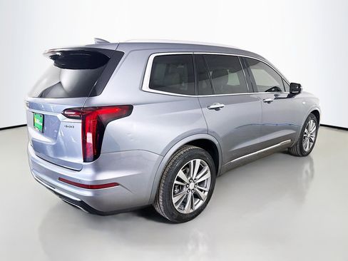 Used 2022 Cadillac XT6 Premium Luxury image 8