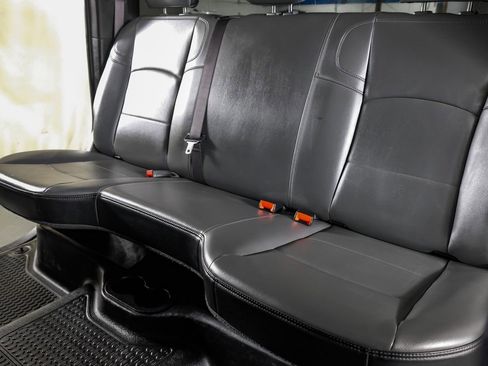 Used 2022 RAM 2500 Tradesman w/ Chrome Appearance Group image 31