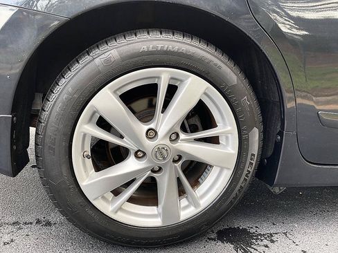 Used 2015 Nissan Altima 2.5 SV w/ Convenience Package FWD image 28