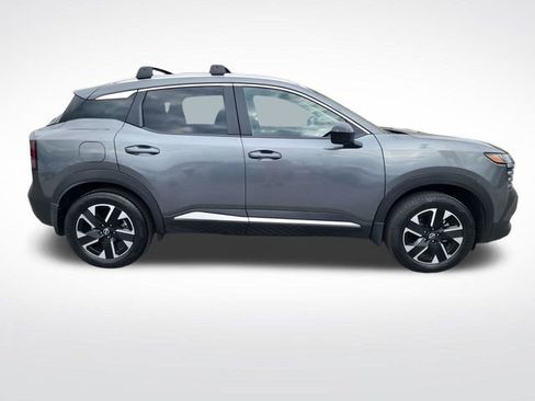 Used 2026 Nissan Kicks SV w/ SV Premium Package image 6