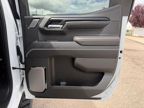 New 2026 GMC Sierra 1500 AT4X w/ LPO, Black Badging Package AWD/4WD image 23