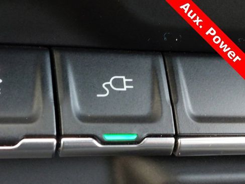 Used 2022 Chevrolet Silverado 1500 Custom image 18