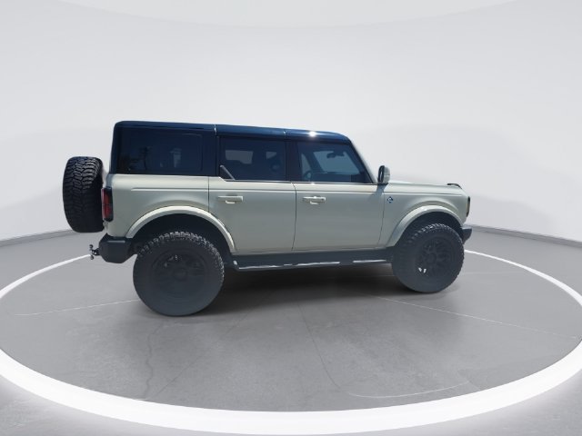 Used 2025 Ford Bronco Outer Banks AWD/4WD image 9