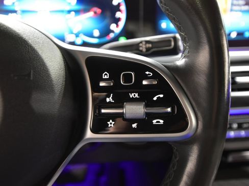 Used 2020 Mercedes-Benz GLE 350 4MATIC image 21
