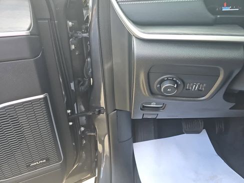 Used 2021 Jeep Grand Cherokee L Limited image 17