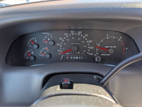 Used 1999 Ford F350 XLT image 24